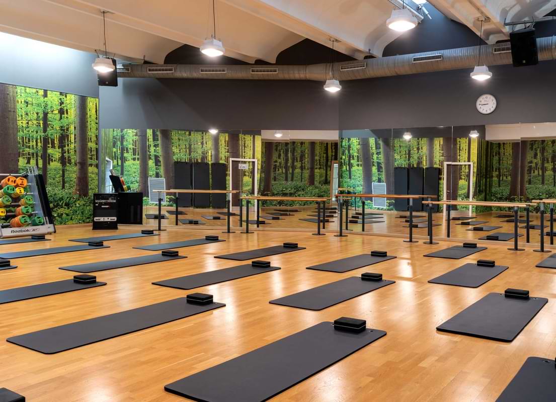 Studio Yoga