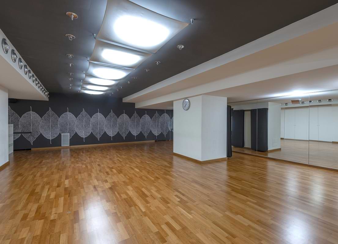 Studio Yoga