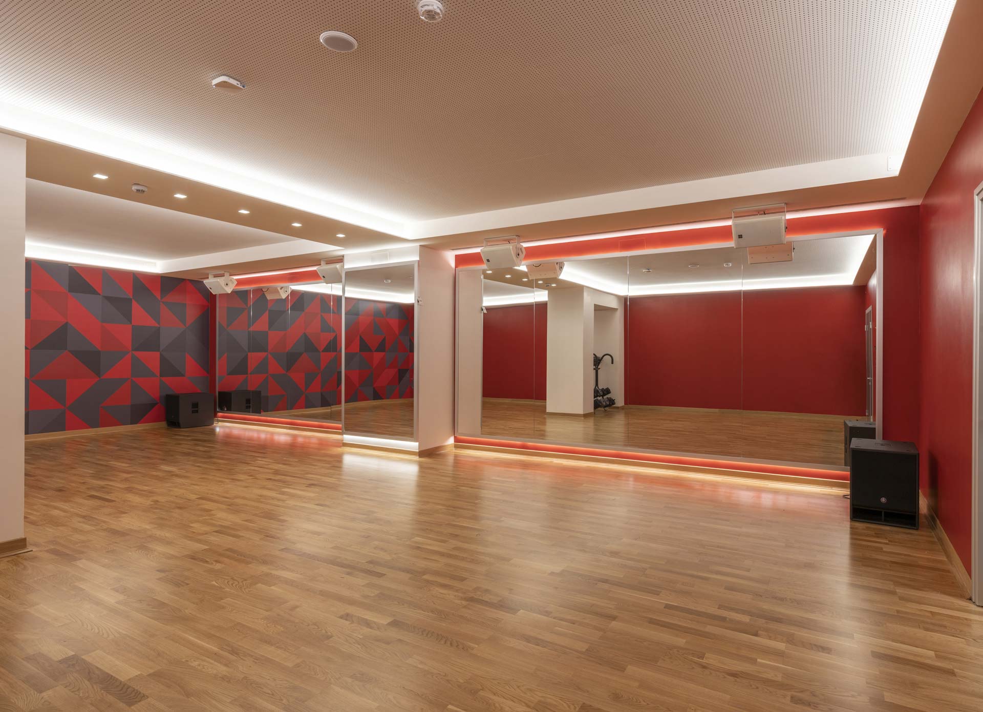 Studio Active