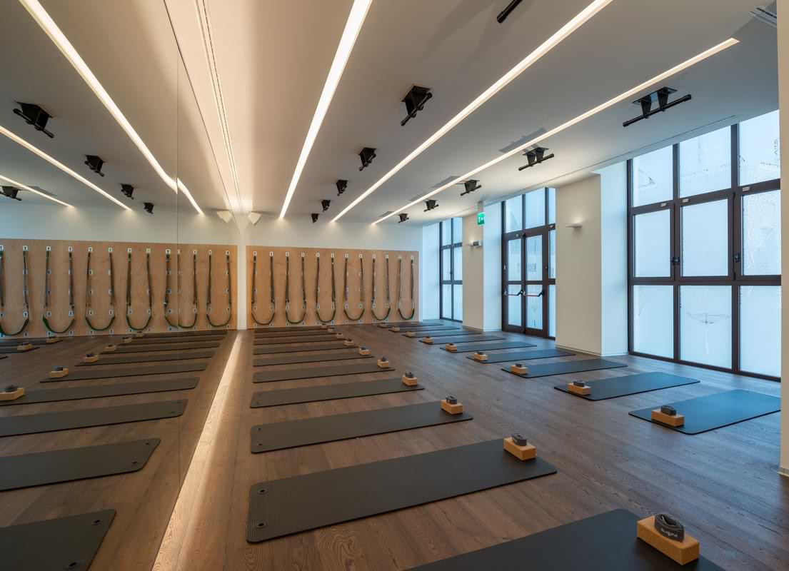 Studio Yoga