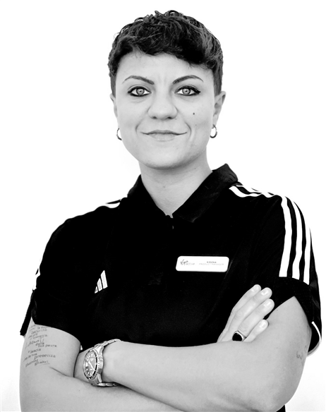 Simona L.