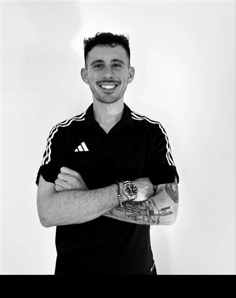 Leonardo B.