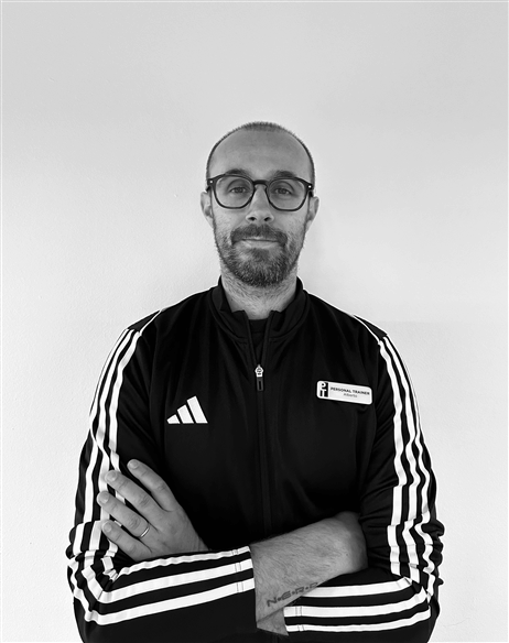 Alberto R.