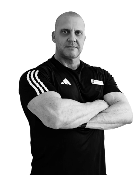 Roberto M.